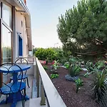 Lulu Inn Cesme Otel *