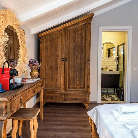 Lulu Отель Кешме